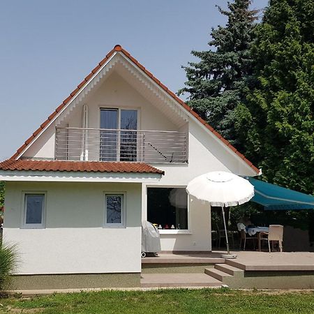 Residence At Lake Balaton Шиофок Экстерьер фото