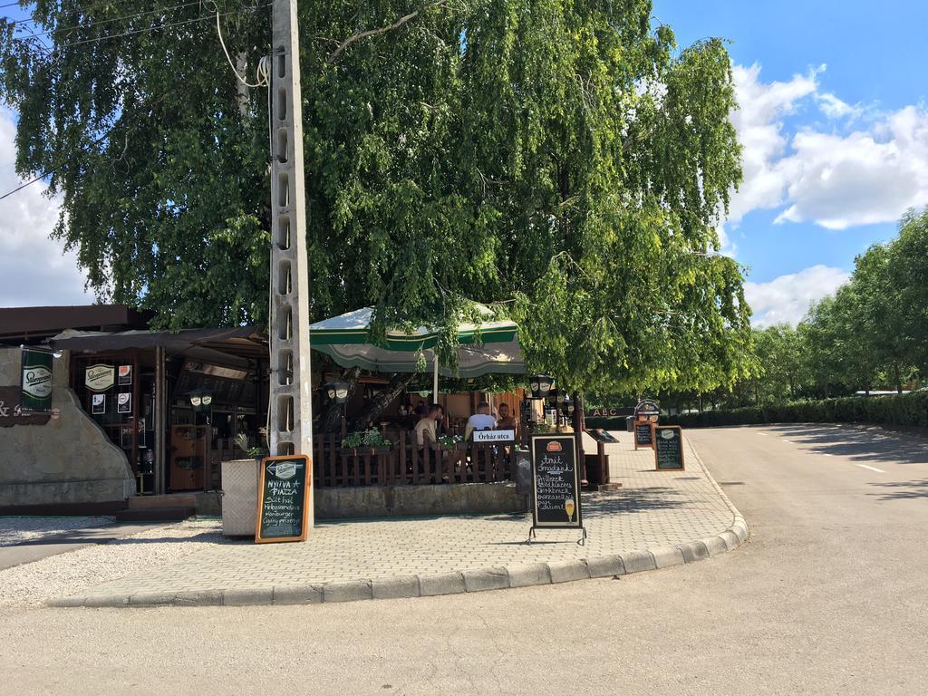 Residence At Lake Balaton Шиофок Экстерьер фото